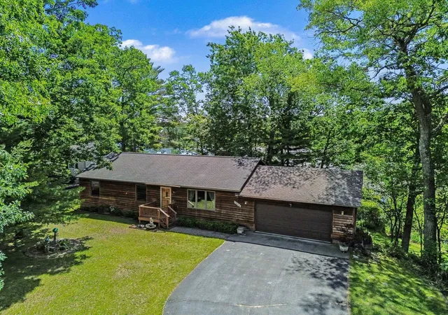 Photo 2 of Single family home for sale at 1660 Iroquois Trl, National City, MI 48748 | MLS# 77080070201 | Listing updated on 2026-08-04