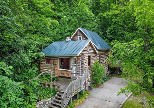Photo 2 of Single family home for sale at 5885 Cedar Valley Rd, Traverse City, MI 49684 | MLS# 78080070202 | Listing updated on 2026-09-13