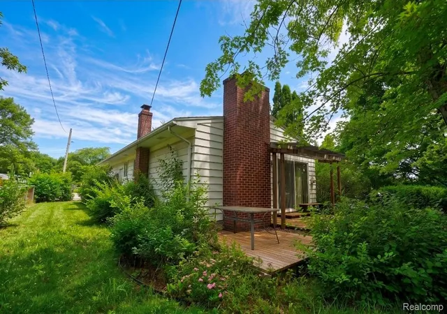 Photo 3 of Single family home for sale at 439 Windmill Point Dr, Flushing, MI 48433 | MLS# 20261048184 | Listing updated on 2026-07-25