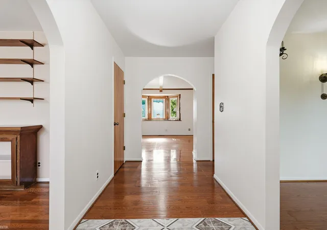 Photo 2 of Single family home for sale at 42424 Tessmer Dr, Sterling Heights, MI 48314 | MLS# 58050212712 | Listing updated on 2026-08-04