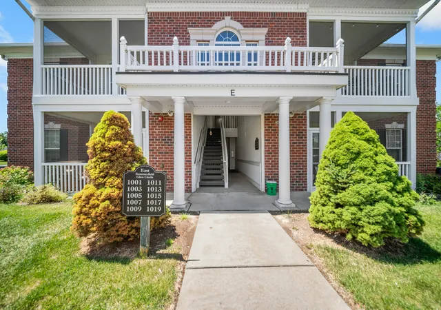 Photo 1 of Condo for sale at 1013 E Summerfield Glen Cir #45, Ann Arbor, MI 48103 | MLS# 81026031759 | Listing updated on 2026-08-03