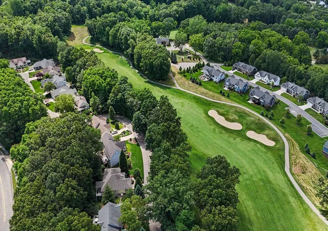 Photo 3 of Condo for sale at 4492 Oak Arbor Dr Ne, Grand Rapids, MI 49525 | MLS# 65026031764 | Listing updated on 2026-09-14