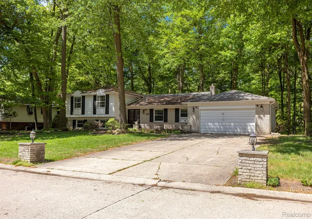 Photo 1 of Single family home for sale at 21257 Woodfarm Dr, Northville, MI 48167 | MLS# 20261048246 | Listing updated on 2026-08-29