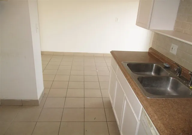 Listing Photo 5 - Condo for sale in building located at 19777 Abrahm St, Clinton Township, MI 48035