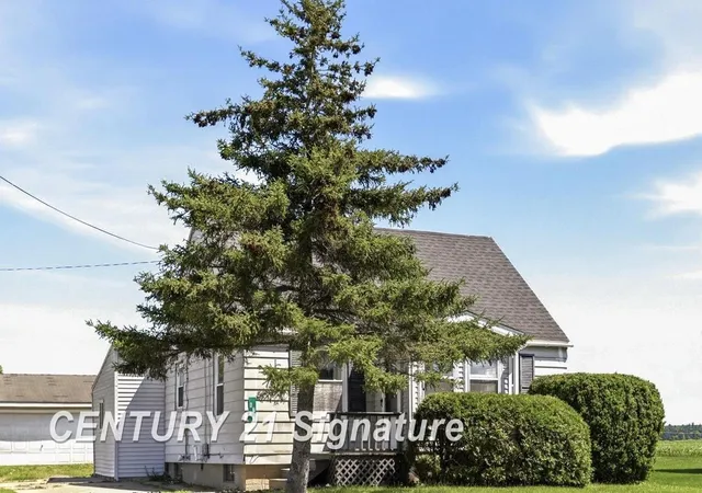 1st image of 6737 Dixie Hwy, Bridgeport, MI 48722 | MLS# 61050212752