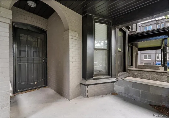 4th image of 58 E Philadelphia St, Detroit, MI 48202