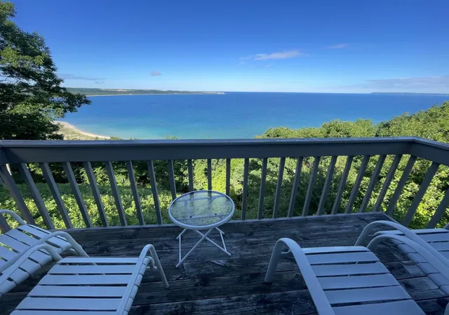 Condo for sale at 4a Pinnacle Pl, Glen Arbor, MI 49636 | MLS# 78080070224
