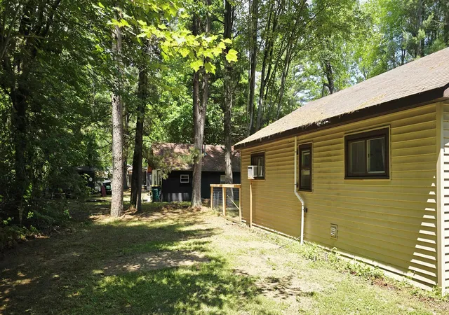 Photo 4 of Single family home for sale at 11719 Cherven Ln, Roscommon, MI 48653 | MLS# 79080070225 | Listing updated on 2026-07-15