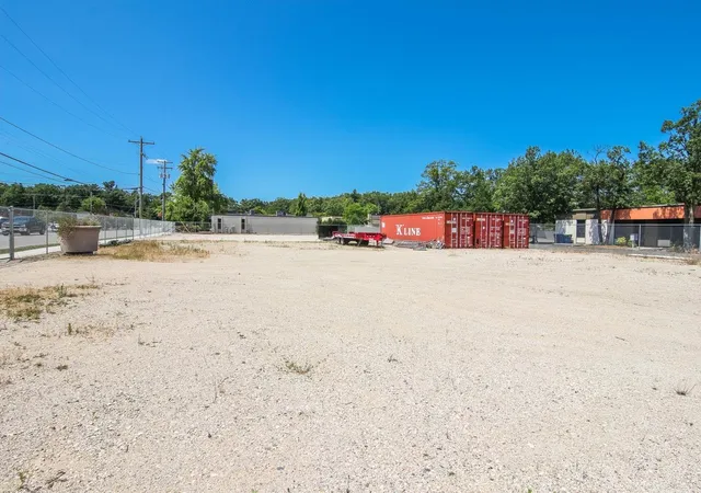 Photo 3 of Land for sale at 1133 Carver St, Traverse City, MI 49686 | MLS# 78080070229 | Listing updated on 2026-06-28