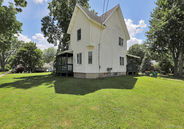 Photo 1 of Single family home for sale at 105 N Scougle St, Durand, MI 48429 | MLS# 20261048354 | Listing updated on 2026-09-03