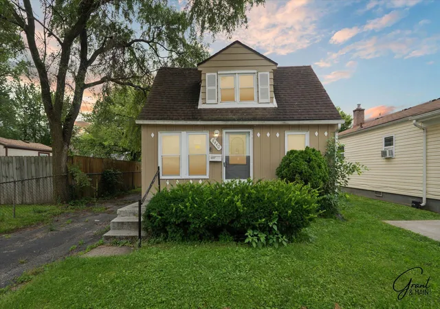 Photo 1 of Single family home for sale at 8440 Orchard Ave, Warren, MI 48089 | MLS# 81026031867 | Listing updated on 2026-09-04