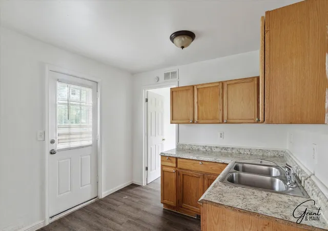 Photo 5 of Single family home for sale at 8440 Orchard Ave, Warren, MI 48089 | MLS# 81026031867 | Listing updated on 2026-09-04