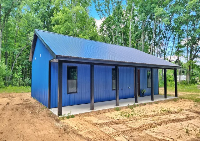3rd image of 643 S Ashton Lane, White Cloud, MI 49349 | MLS# 72026031866