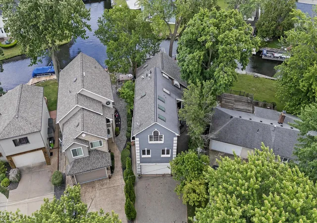 Photo 2 of Single family home for sale at 4691 Mapleview Ave, West Bloomfield, MI 48324 | MLS# 81026031873 | Listing updated on 2026-08-18