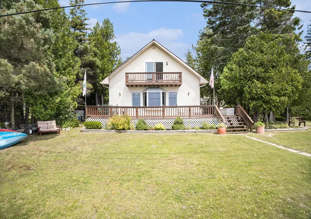 1st image of 1445 Us 2, Saint Ignace, MI 49781 | MLS# 81026031893