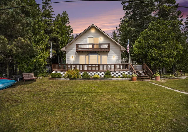 2nd image of 1445 Us 2, Saint Ignace, MI 49781 | MLS# 81026031893