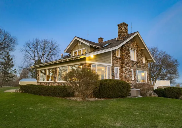 Photo 4 of Single family home for sale at 2770 Nelson Rd, Traverse City, MI 49686 | MLS# 78080070234 | Listing updated on 2026-07-01