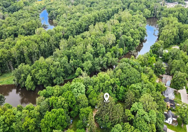 Photo 3 of Single family home for sale at 330 Catherine Ct, Allegan, MI 49010 | MLS# 66026031903 | Listing updated on 2026-10-16
