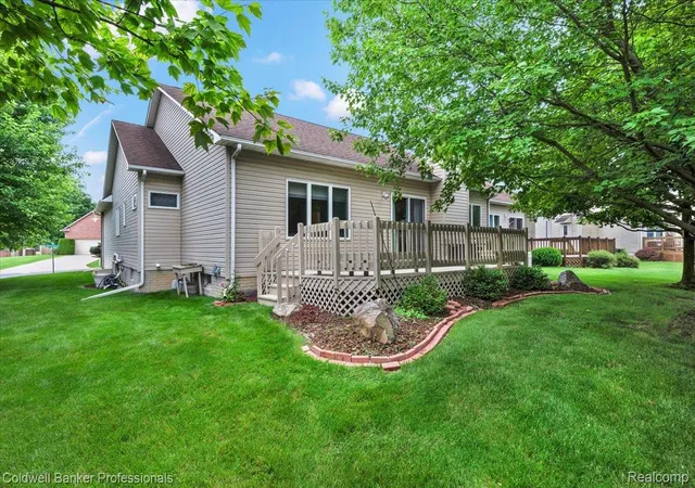 2nd image of 1518 Wildwood Ct, Flint, MI 48532 | MLS# 20261048385