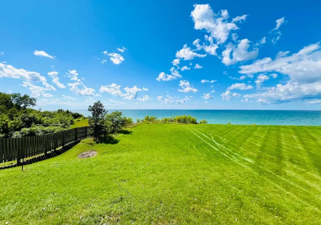 Photo 4 of Single family home for sale at 4830 Lakeside Ln, Coloma, MI 49038 | MLS# 69026031908 | Listing updated on 2026-06-25