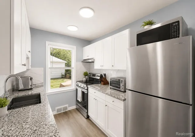 Photo 4 of Single family home for sale at 2042 Browning St, Ferndale, MI 48220 | MLS# 20261048395 | Listing updated on 2026-09-22