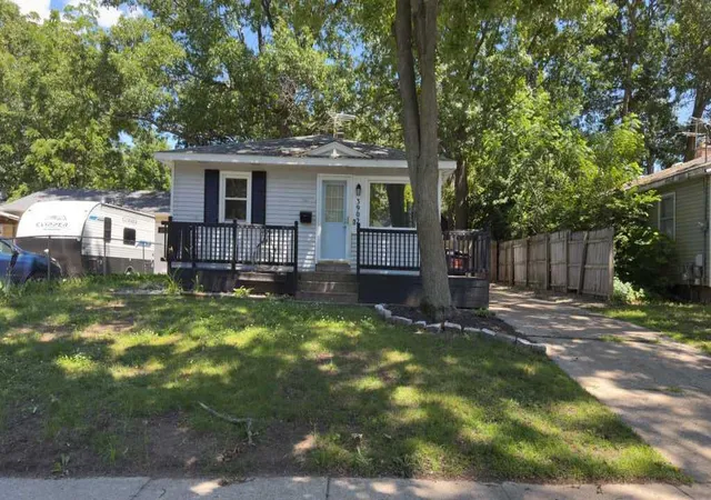 Photo 1 of Sale Pending at 3902 Oriole Ave Sw, Wyoming, MI 49509 | MLS# 71026031914 | Listing updated on 2026-07-12