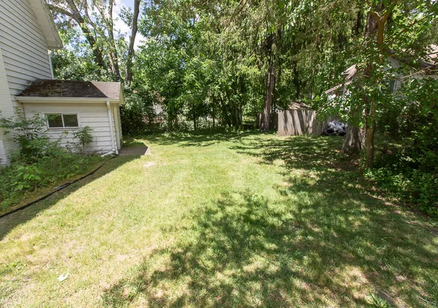 Photo 4 of Single family home for sale at 31 Vine St, Hillsdale, MI 49242 | MLS# 62026031918 | Listing updated on 2026-06-25