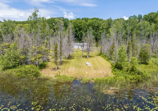 Photo 4 of Single family home for sale at 6263 E Jordan Rd, Ellsworth, MI 49729 | MLS# 78080070239 | Listing updated on 2026-07-03
