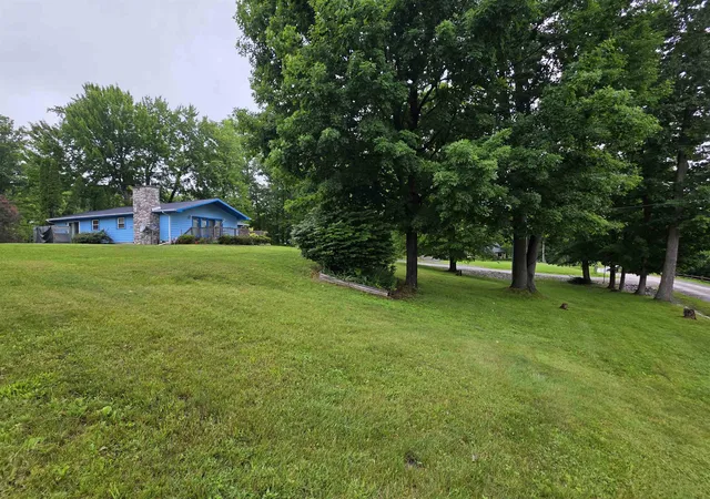 Photo 3 of Single family home for sale at 2091 Lakeside Dr, Hale, MI 48739 | MLS# 77080070243 | Listing updated on 2026-06-28