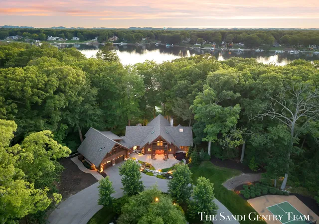 1st image of 18131 N Fruitport Rd, Spring Lake, MI 49456 | MLS# 71026031973