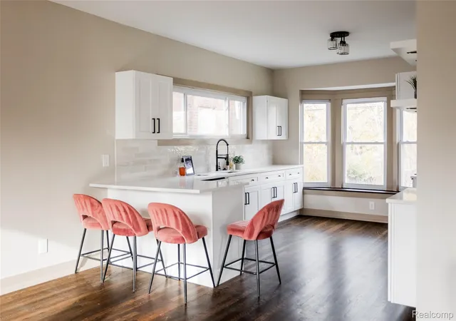 Photo 4 of Single family home for sale at 2630 Harding St, Detroit City Wayne, MI 48214 | MLS# 20261048479 | Listing updated on 2026-08-29