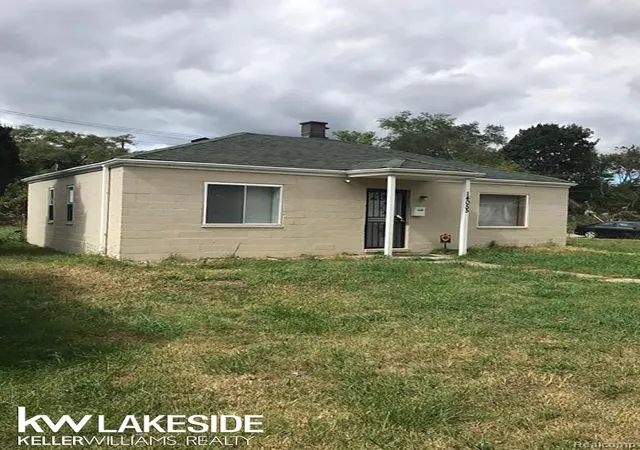 Photo 2 of Single family home for sale at 14055 Plainview Ave, Detroit, MI 48223 | MLS# 58050212867 | Listing updated on 2026-08-24