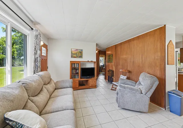 4th image of 8439 Ridge Rd, Rapid City, MI 49676 | MLS# 78080070255