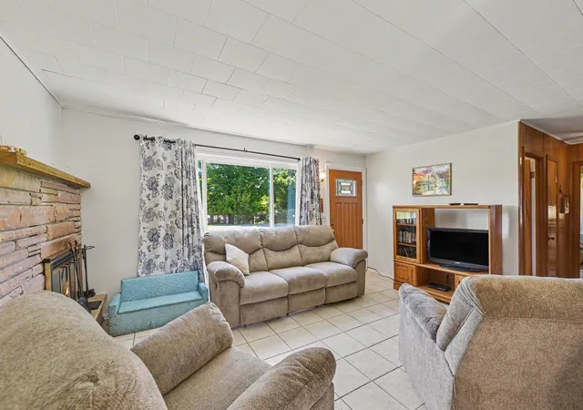 5th image of 8439 Ridge Rd, Rapid City, MI 49676 | MLS# 78080070255