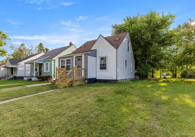 Photo 3 of Single family home for sale at 7415 Plainview Ave, Detroit, MI 48228 | MLS# 20261048493 | Listing updated on 2026-09-14