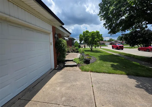 Photo 3 of Single family home for sale at 29120 Dover Ave, Warren, MI 48088 | MLS# 20261048501 | Listing updated on 2026-09-16