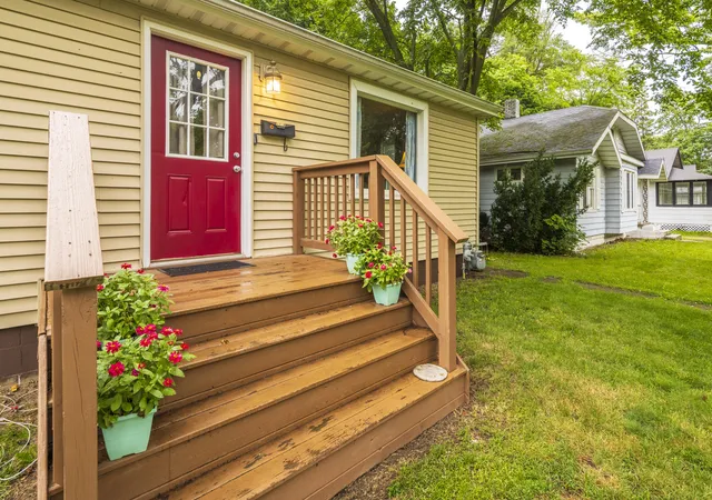 2nd image of 1148 Lavette Ave, Benton Harbor, MI 49022 | MLS# 69026032034