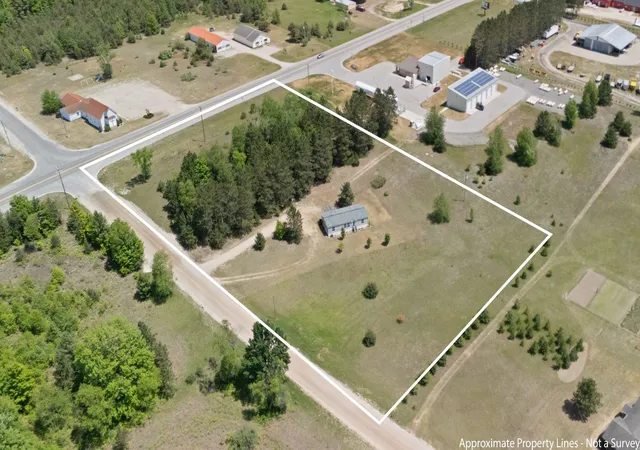 Photo 2 of Single family home for sale at 1949 N Lamb Rd, Interlochen, MI 49643 | MLS# 78080070260 | Listing updated on 2026-07-09