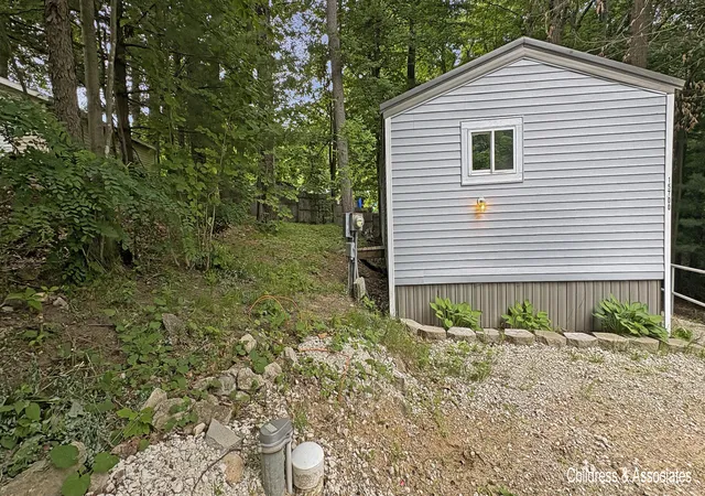 16th image of 15700 Grey Goose Dr, Gowen, MI 49326 | MLS# 65026032037