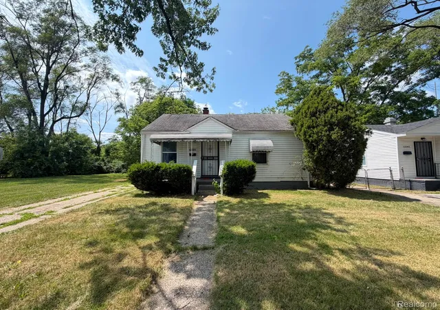 Photo 3 of Single family home for sale at 12231 Vaughan St, Detroit, MI 48228 | MLS# 20261048524 | Listing updated on 2026-07-24
