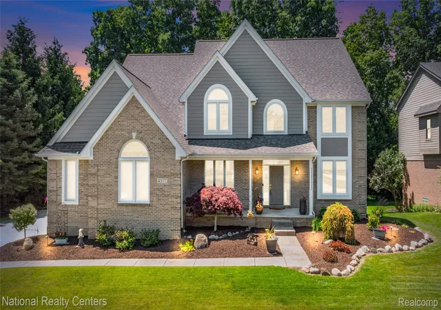 Photo 1 of Sale Pending at 4577 Darlene Dr, Commerce Township, MI 48382 | MLS# 20261048527 | Listing updated on 2026-09-01