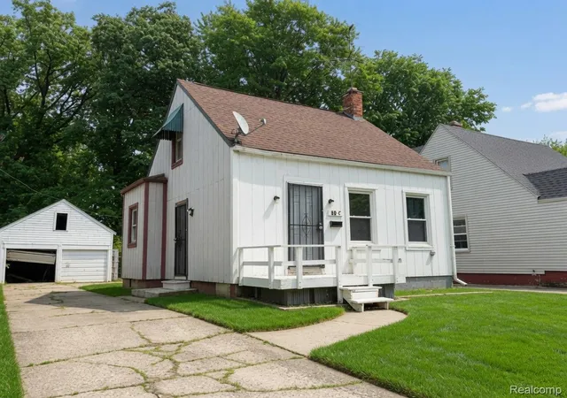 Photo 2 of Single family home for sale at 6300 Radnor St, Detroit, MI 48224 | MLS# 20261048529 | Listing updated on 2026-07-06