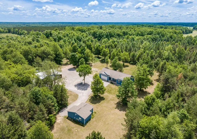 42nd image of 3424 Starlight Trl, Kingsley, MI 49649 | MLS# 78080070270