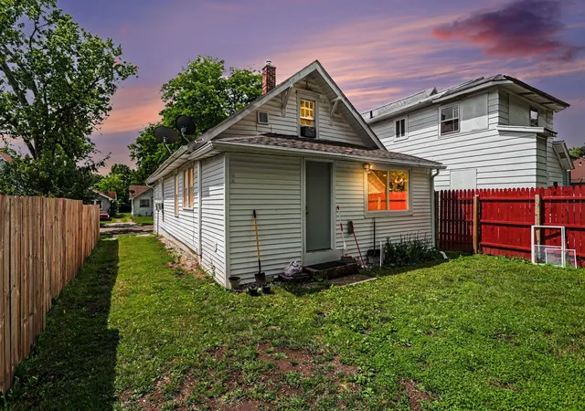 Photo 2 of Single family home for sale at 31 E Kingman Ave, Battle Creek, MI 49014 | MLS# 62026032071 | Listing updated on 2026-09-09