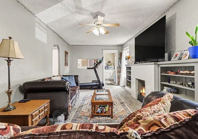 Photo 3 of Single family home for sale at 31 E Kingman Ave, Battle Creek, MI 49014 | MLS# 62026032071 | Listing updated on 2026-09-09
