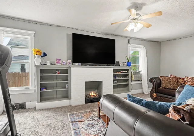 Photo 3 of Single family home for sale at 31 E Kingman Ave, Battle Creek, MI 49014 | MLS# 62026032071 | Listing updated on 2026-09-09