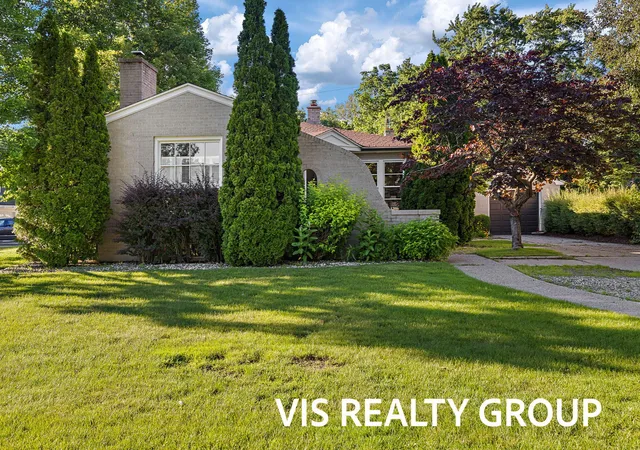 1st image of 303 E Savidge St, Spring Lake, MI 49456 | MLS# 71026032079