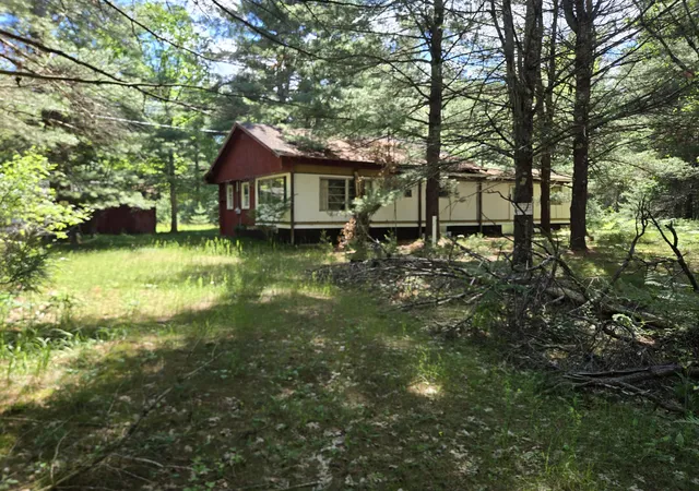 2nd image of 2637 S Jenny Cir, Baldwin, MI 49304 | MLS# 65026032085