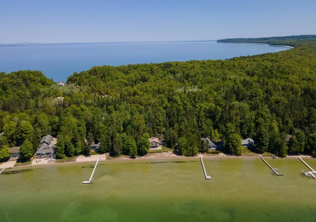 Photo 2 of Single family home for sale at 5254 N Manitou Trl, Leland, MI 49654 | MLS# 78080070271 | Listing updated on 2026-07-14