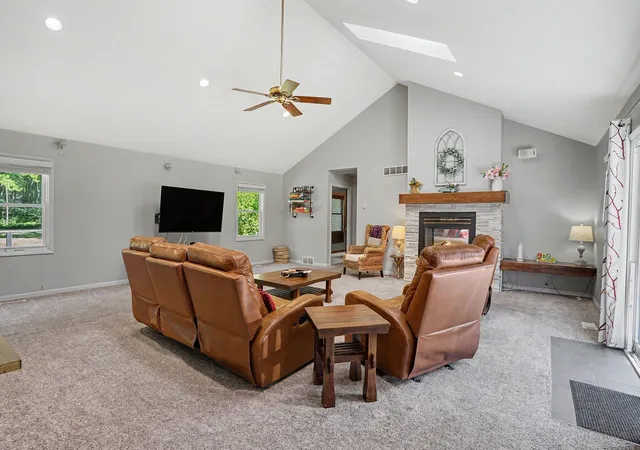 Photo 4 of Single family home for sale at 16962 Ransom St, Holland, MI 49424 | MLS# 71026032088 | Listing updated on 2026-07-03